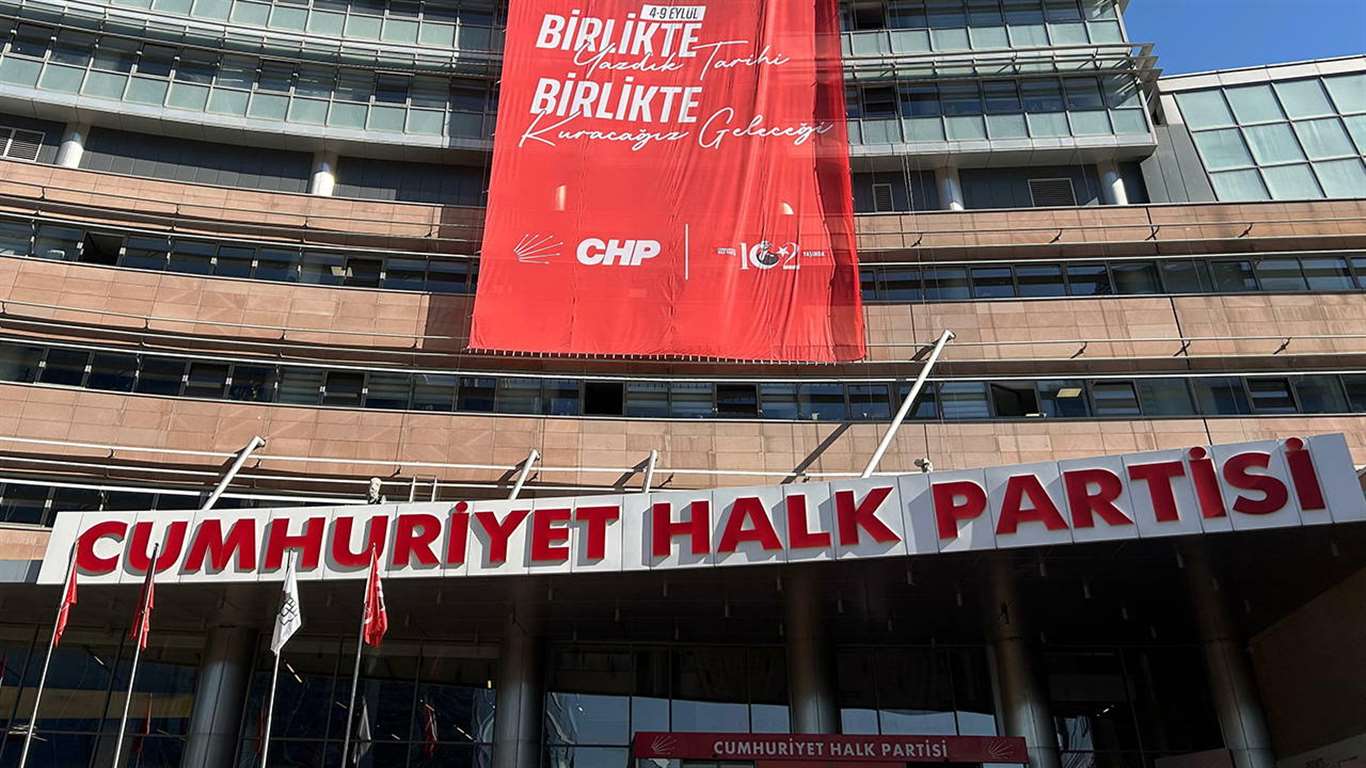    CHP yurt dışı birliklerinden Özgür Özel'e destek bildirisi haberi